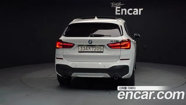 BMW X1 2016 thumb 3