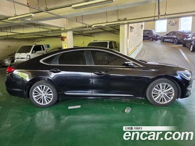 Hyundai Aslan 2015 thumb 2