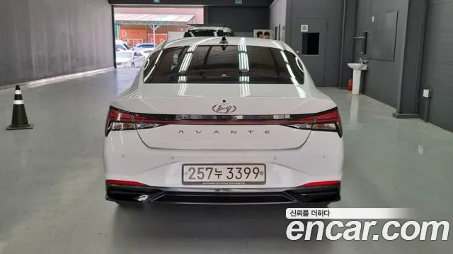 Hyundai Elantra 2020 thumb 3