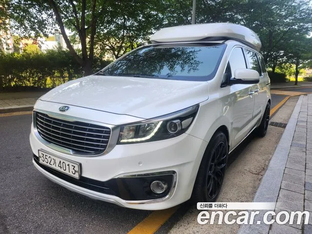 Kia Carnival 2017 thumb 10