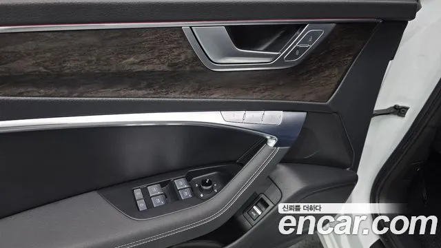 Audi A6 2021 thumb 4