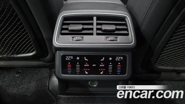 Audi A6 2021 thumb 10
