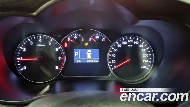 Kia Carens 2015 thumb 4