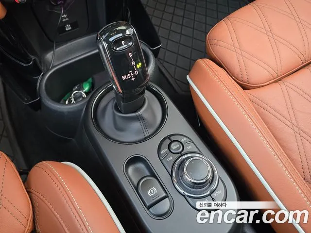 Mini Cooper S 2024 thumb 4