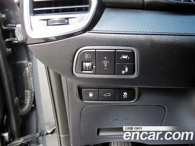 Hyundai Grandeur 2018 thumb 4