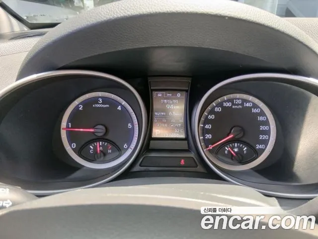 Hyundai Санта Фе 2015 thumb 12