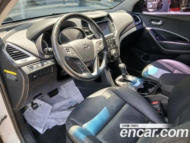 Hyundai Санта Фе 2015 thumb 5