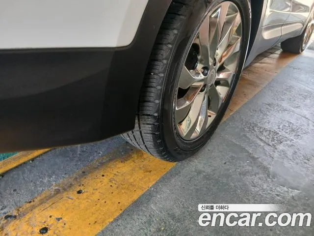 Hyundai Санта Фе 2015 thumb 9