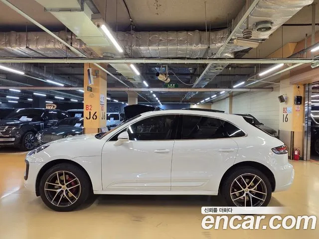 Porsche Macan 2022 thumb 6