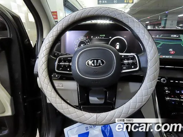 Kia Carnival 2021 thumb 8