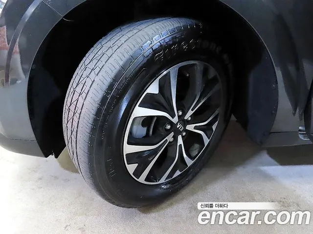 Kia Carnival 2021 thumb 7