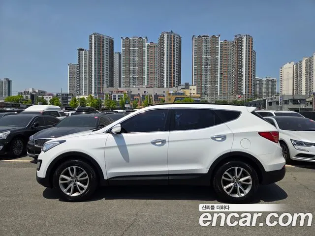 Hyundai Санта Фе 2013 thumb 10