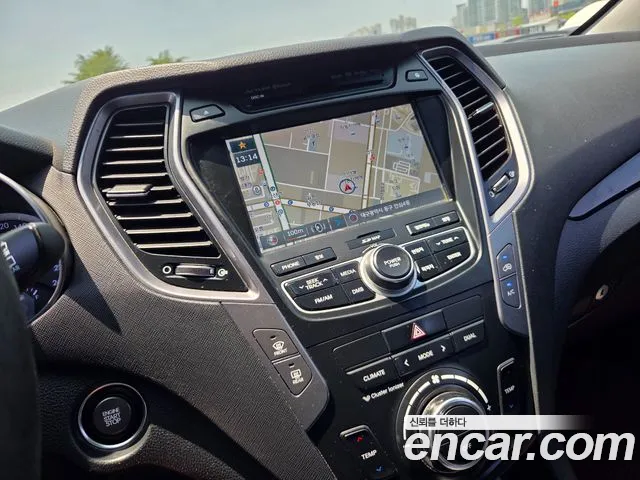Hyundai Санта Фе 2013 thumb 2