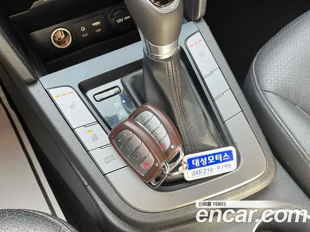 Hyundai AD 2016 thumb 8
