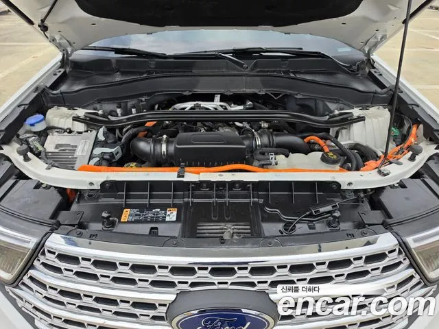 Ford Explorer 2021 thumb 9