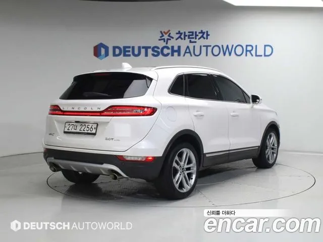 Lincoln MKC 2017 thumb 8