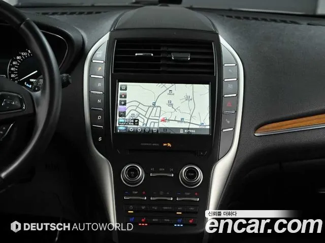 Lincoln MKC 2017 thumb 6