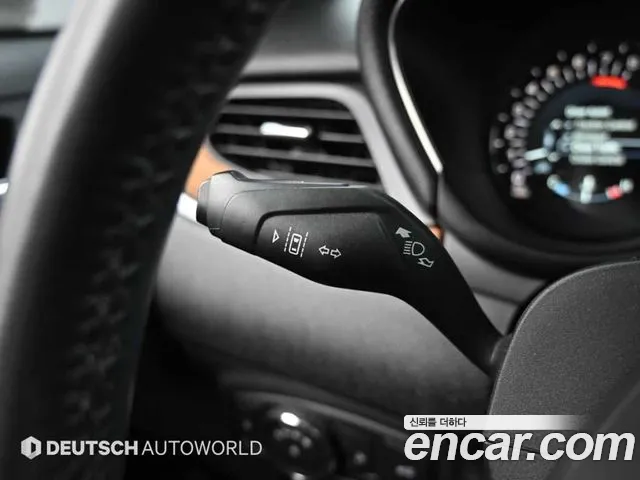 Lincoln MKC 2017 thumb 11