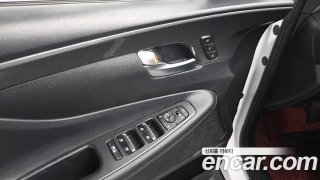 Hyundai Santa Fe 2020 thumb 11