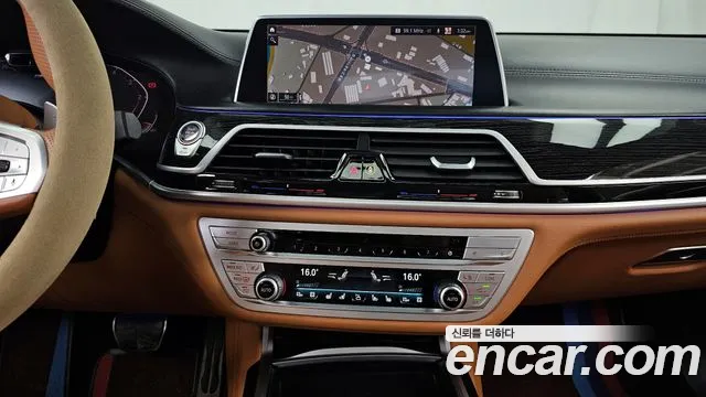 BMW 7 серии 2020 thumb 9