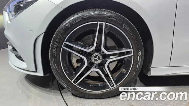 Mercedes-Benz A-Класс 2022 thumb 11