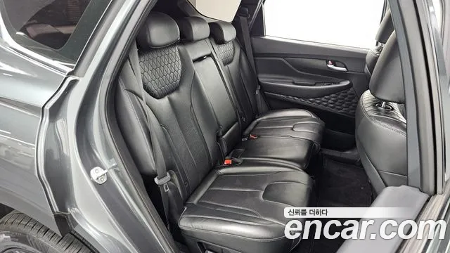 Hyundai Santa Fe 2018 thumb 9