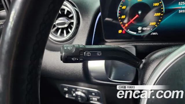 Mercedes-Benz GLB 2021 thumb 2