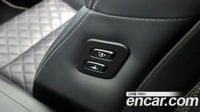 Genesis G70 2018 thumb 8