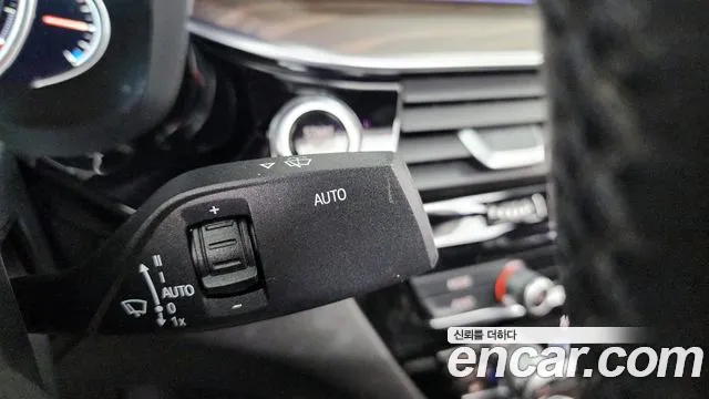 BMW 5 серии 2018 thumb 10