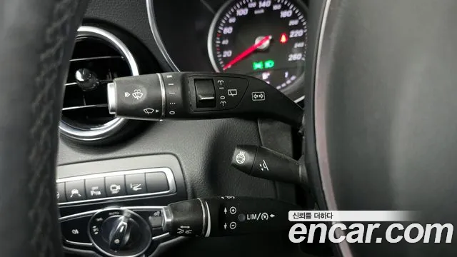 Mercedes-Benz GLC 2018 thumb 3