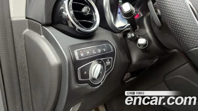 Mercedes-Benz GLC 2018 thumb 11