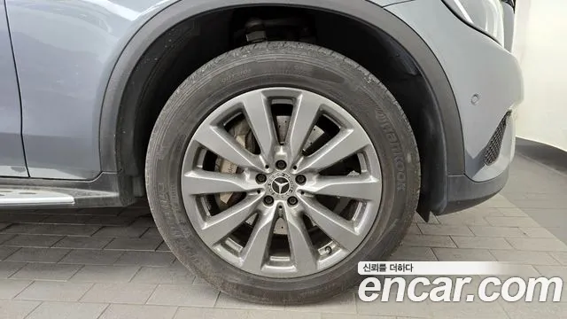 Mercedes-Benz GLC 2018 thumb 4