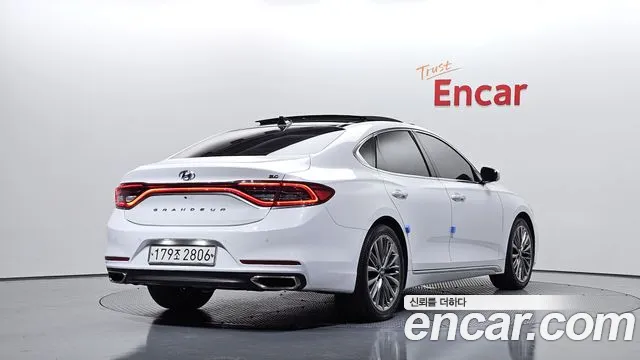 Hyundai Grandeur 2017 thumb 12