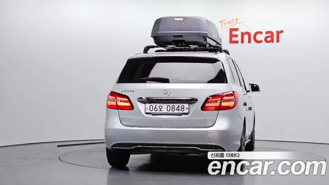Mercedes-Benz B-Class 2016 thumb 3