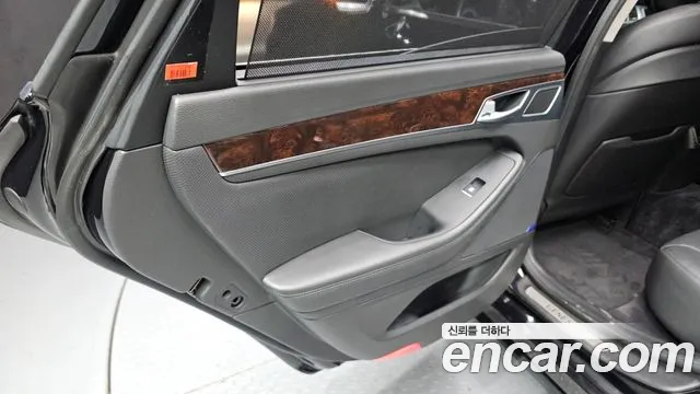 Hyundai Genesis 2016 thumb 10