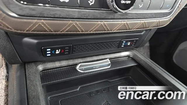 KGM Rexton 2022 thumb 11