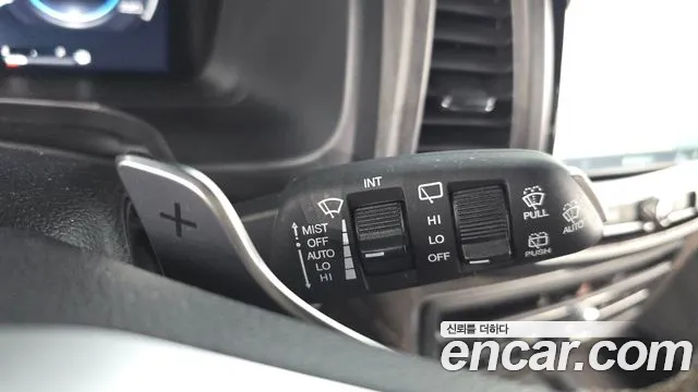 KGM Rexton 2022 thumb 4