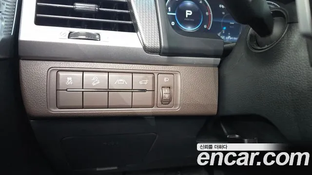 KGM Rexton 2022 thumb 2