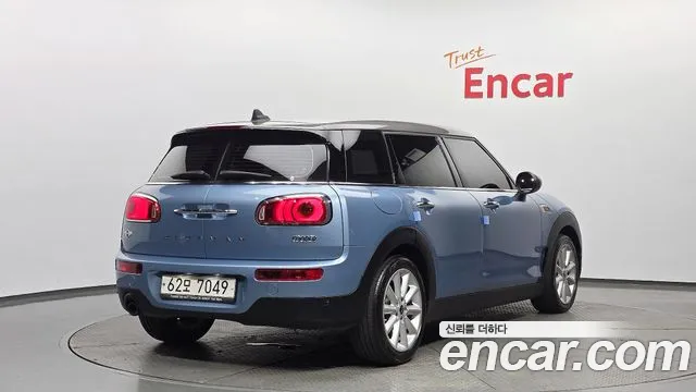 Mini Cooper Clubman 2017 thumb 2