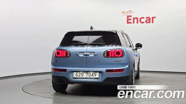 Mini Cooper Clubman 2017 thumb 7