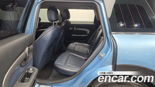 Mini Cooper Clubman 2017 thumb 5