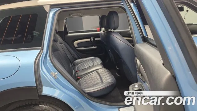Mini Cooper Clubman 2017 thumb 8