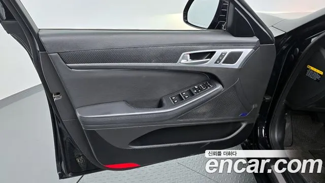 Hyundai Genesis 2014 thumb 6