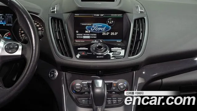 Ford Kuga 2016 thumb 5