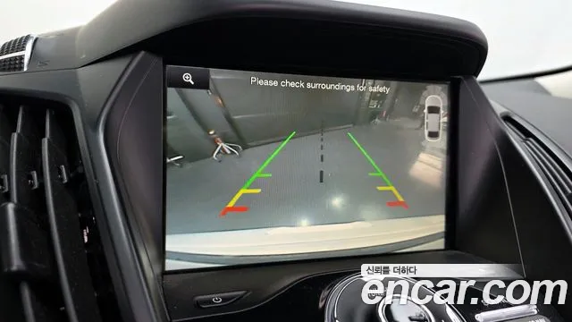 Ford Kuga 2016 thumb 9
