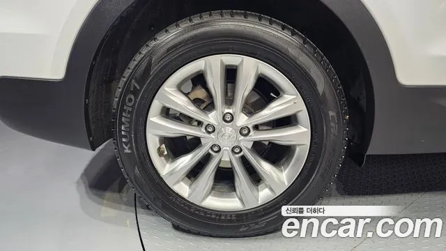 Hyundai Santafe 2017 thumb 3