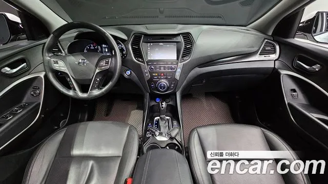 Hyundai Santafe 2017 thumb 12