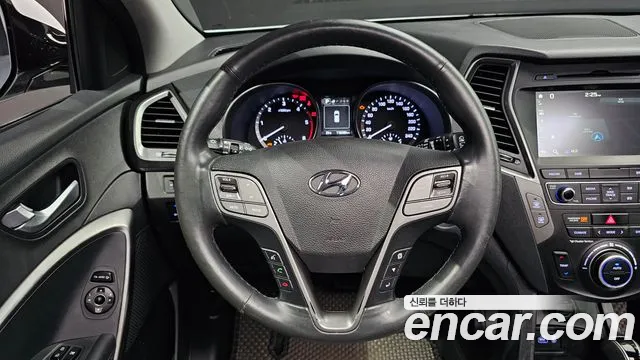 Hyundai Santafe 2017 thumb 5