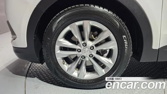 Hyundai Santafe 2017 thumb 4