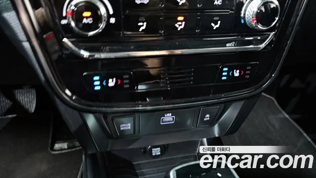 KGM Tivoli 2019 thumb 4